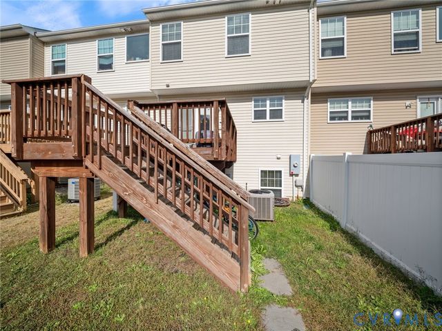 7306 Statesman Blvd, Bowling Green, VA 22546