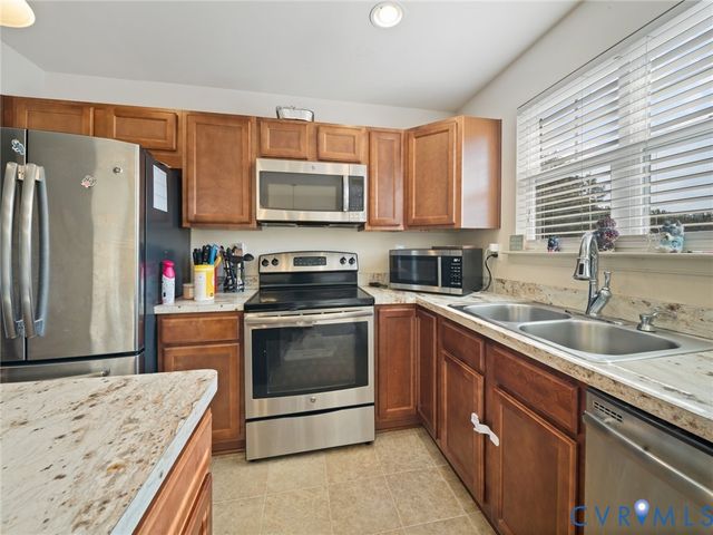 7306 Statesman Blvd, Bowling Green, VA 22546