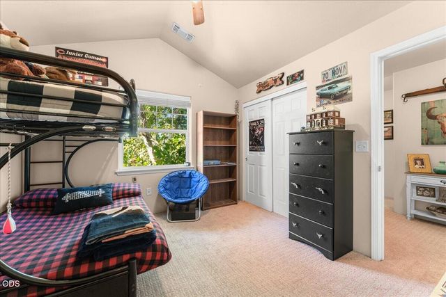 125 N 6th Street, Central Point, OR 97502