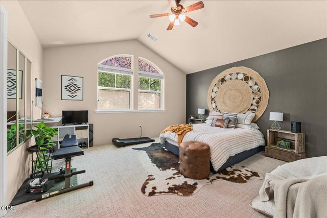 125 N 6th Street, Central Point, OR 97502