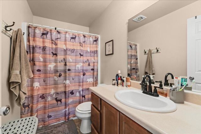 125 N 6th Street, Central Point, OR 97502