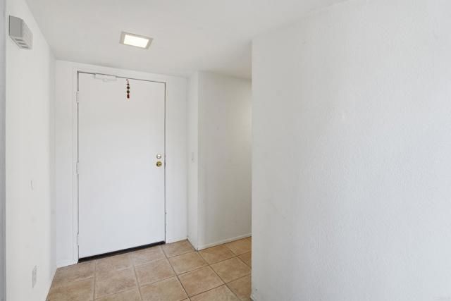 12250 Corte Sabio 2210, San Diego, CA 92128