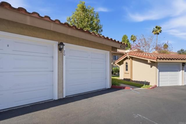 12250 Corte Sabio 2210, San Diego, CA 92128