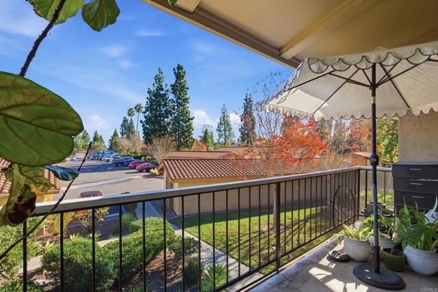 12250 Corte Sabio 2210, San Diego, CA 92128