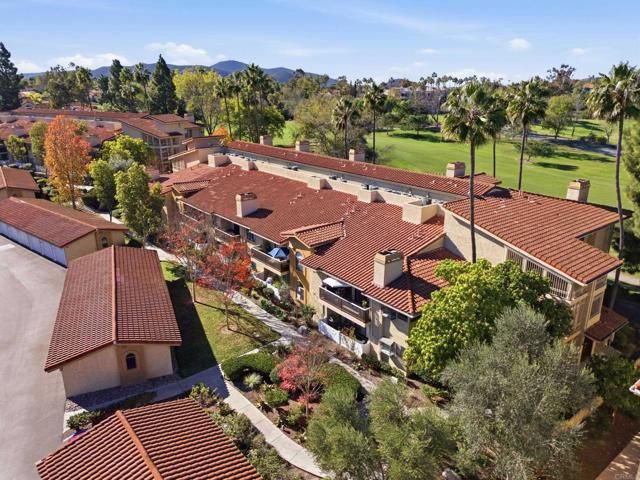 12250 Corte Sabio 2210, San Diego, CA 92128