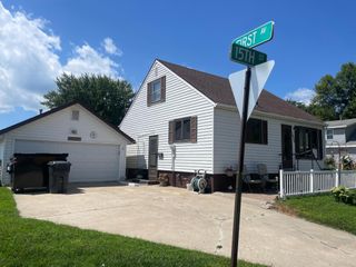 1423 1st Avenue, Worthington, MN 56187