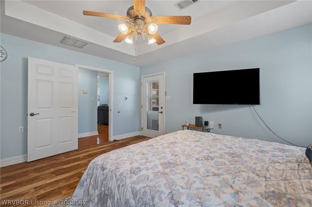 1906 Barrington Drive, Lavaca, AR 72941