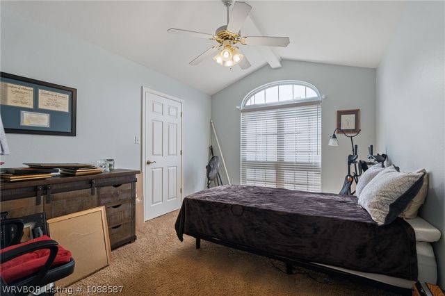 1906 Barrington Drive, Lavaca, AR 72941