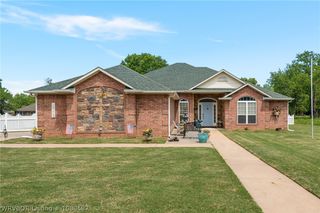 1906 Barrington Drive, Lavaca, AR 72941