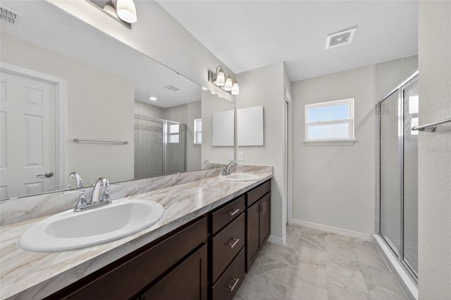 2024 NOBLE DRIVE, Davenport, FL 33837