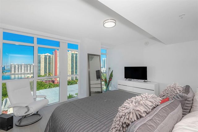 400 Sunny Isles Blvd 1222 SE CORNER UNIT, Sunny Isles Beach, FL 33160