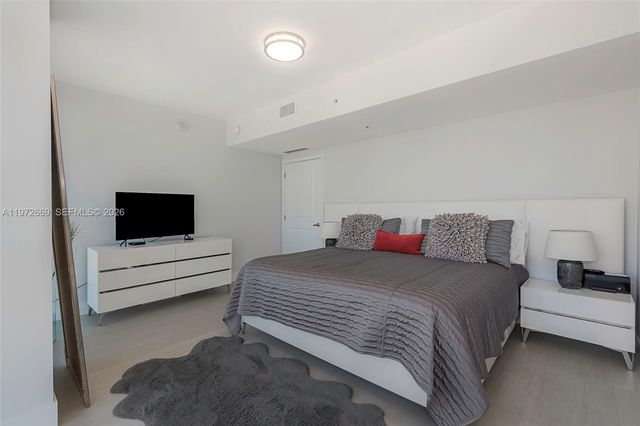 400 Sunny Isles Blvd 1222 SE CORNER UNIT, Sunny Isles Beach, FL 33160