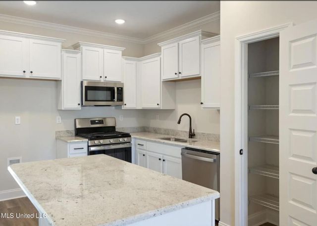 1716 Ryker Road, Southaven, MS 38672