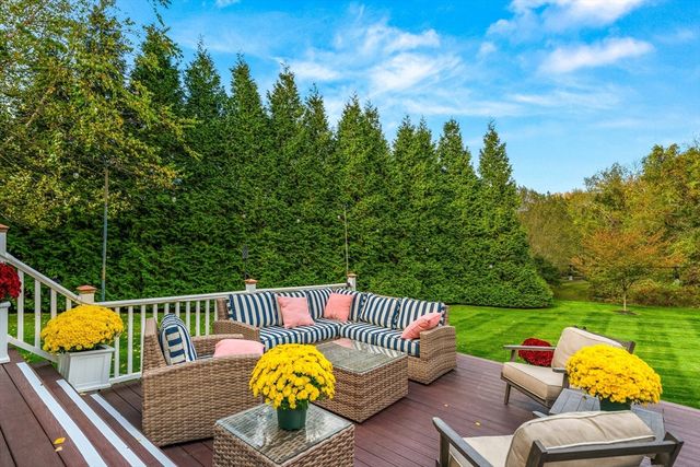 17 Sassafras, Rehoboth, MA 02769