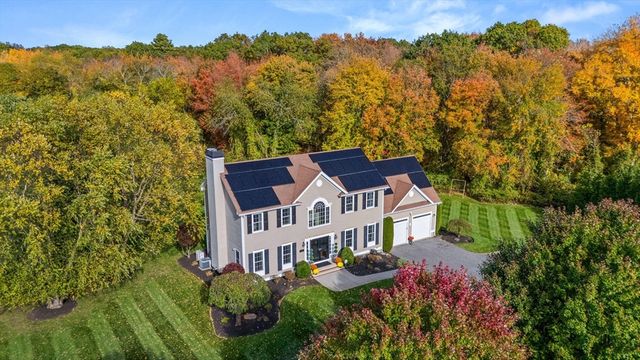 17 Sassafras, Rehoboth, MA 02769