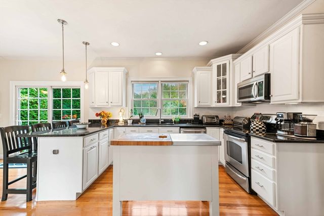 17 Sassafras, Rehoboth, MA 02769