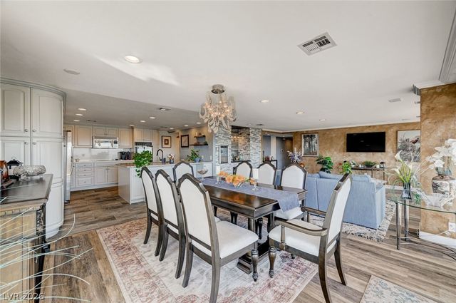 3111 Bel Air Drive 10H, Las Vegas, NV 89109