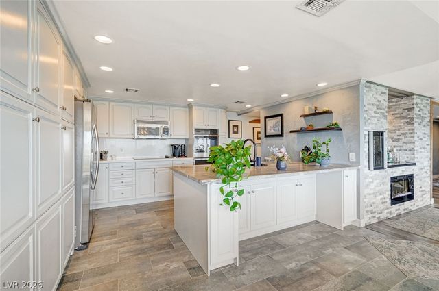 3111 Bel Air Drive 10H, Las Vegas, NV 89109