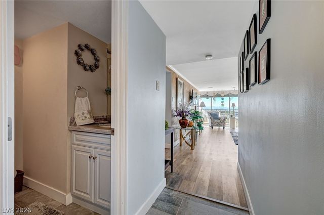 3111 Bel Air Drive 10H, Las Vegas, NV 89109