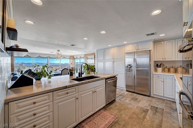 3111 Bel Air Drive 10H, Las Vegas, NV 89109