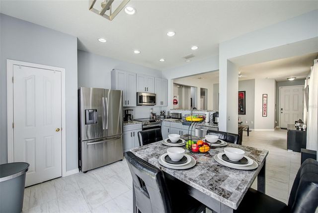 12136 TREE HAVEN AVENUE, Gibsonton, FL 33534