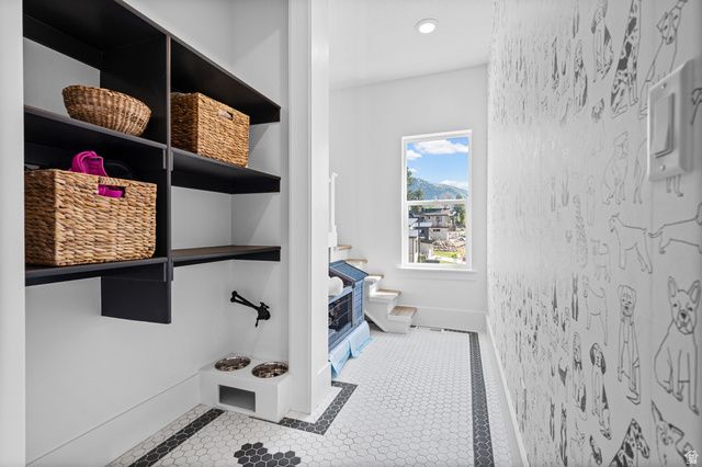 9577 S HIDDEN PINE LN, Sandy, UT 84092