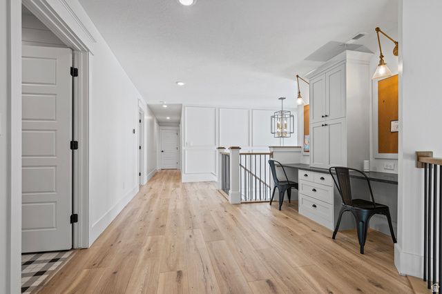 9577 S HIDDEN PINE LN, Sandy, UT 84092