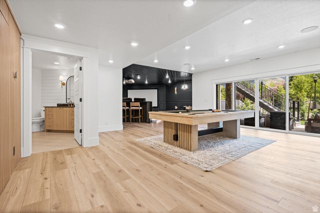 9577 S HIDDEN PINE LN, Sandy, UT 84092