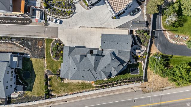 9577 S HIDDEN PINE LN, Sandy, UT 84092