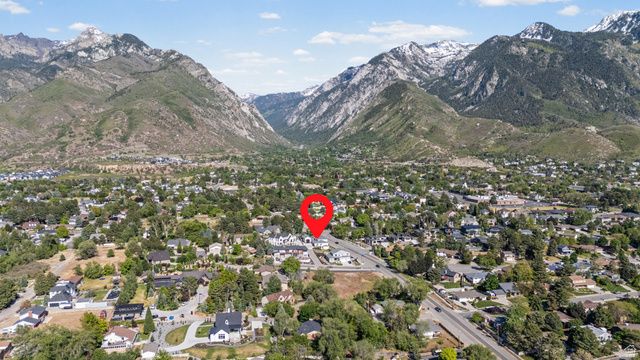 9577 S HIDDEN PINE LN, Sandy, UT 84092