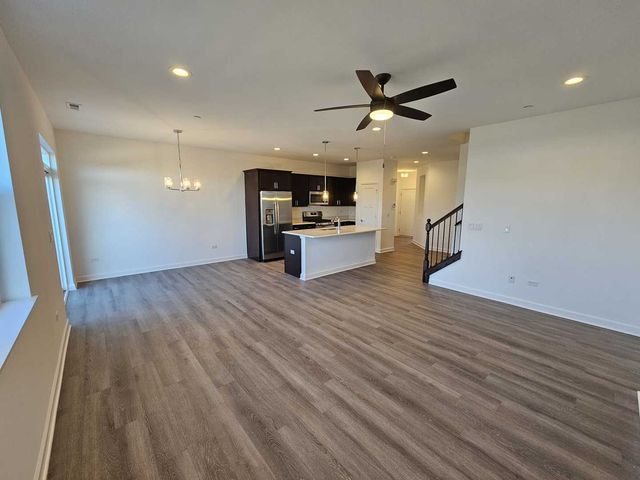334 N Masters Drive, Addison, IL 60101