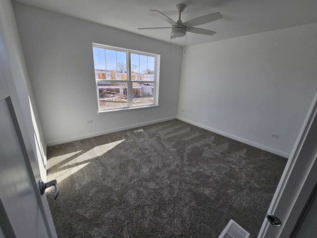 334 N Masters Drive, Addison, IL 60101