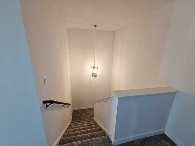 334 N Masters Drive, Addison, IL 60101