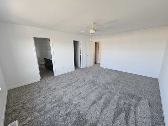 334 N Masters Drive, Addison, IL 60101