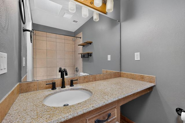 1598 Perma Drive NE, Rio Rancho, NM 87144