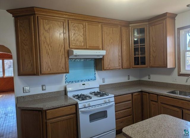3713 3rd St, Superior, WI 54880