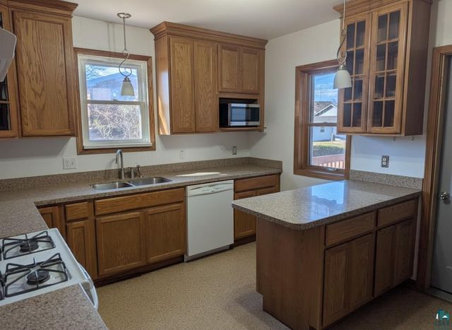 3713 3rd St, Superior, WI 54880