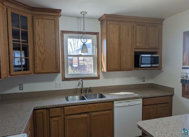 3713 3rd St, Superior, WI 54880