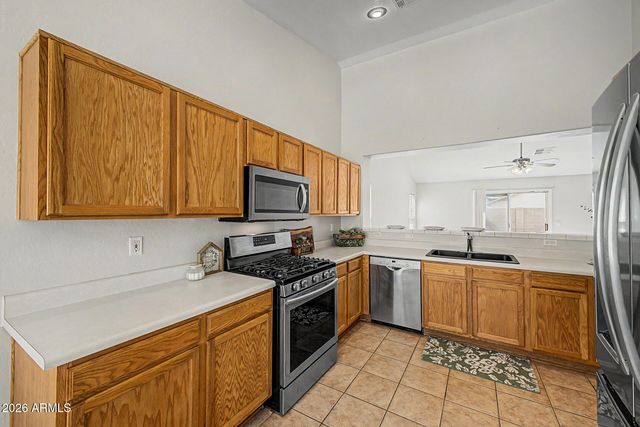 6233 W Encinas Lane, Phoenix, AZ 85043