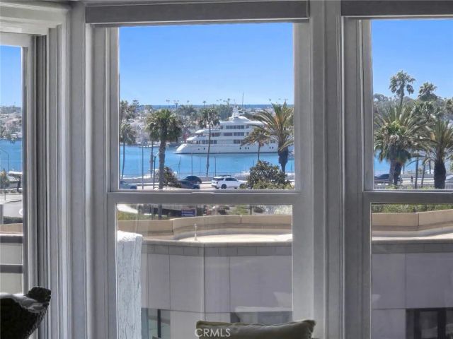280 Cagney Lane 211, Newport Beach, CA 92663
