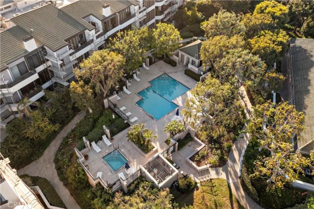 280 Cagney Lane 211, Newport Beach, CA 92663
