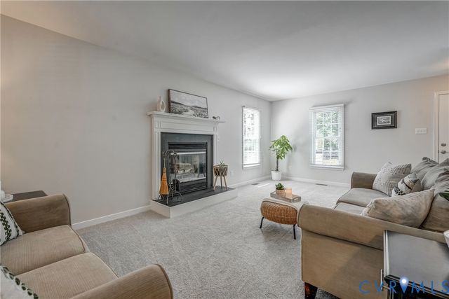 5016 Eddings Dr, Glen Allen, VA 23060