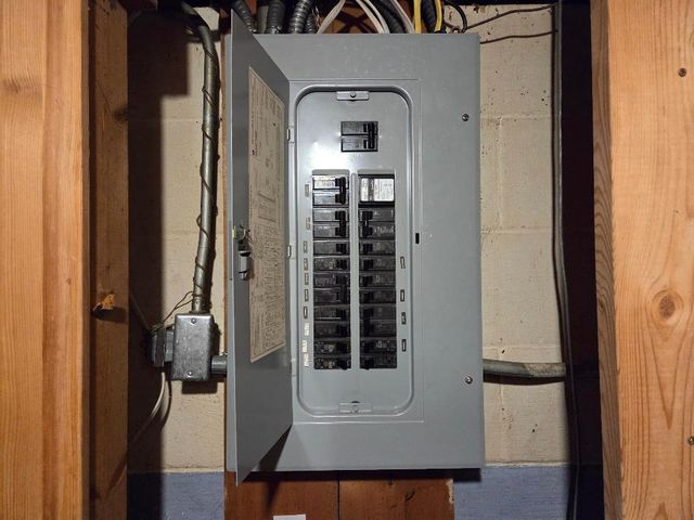 7101 Hartkopf Lane, Brooklyn Park, MN 55428