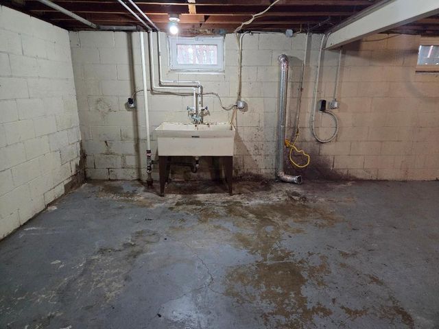 7101 Hartkopf Lane, Brooklyn Park, MN 55428