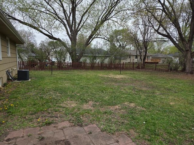 7101 Hartkopf Lane, Brooklyn Park, MN 55428