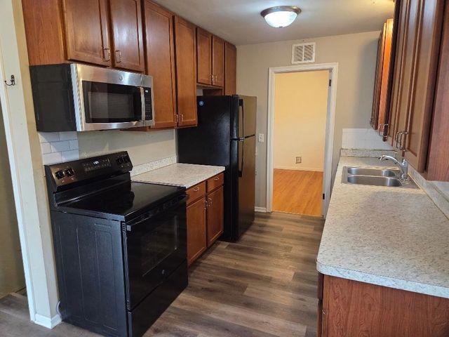 7101 Hartkopf Lane, Brooklyn Park, MN 55428