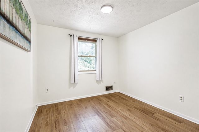 124 Grandview Lane, Greece, NY 14612