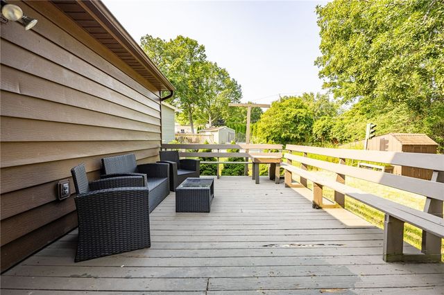 124 Grandview Lane, Greece, NY 14612