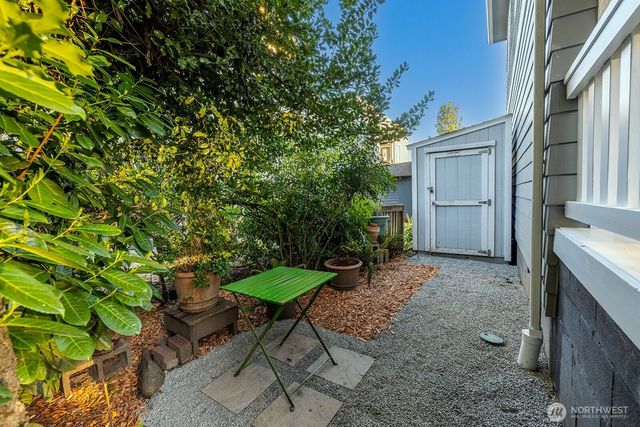 2315 E Spring Street, Seattle, WA 98122