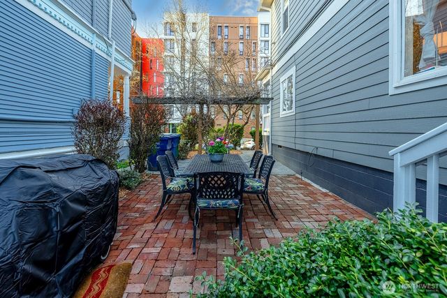 2315 E Spring Street, Seattle, WA 98122